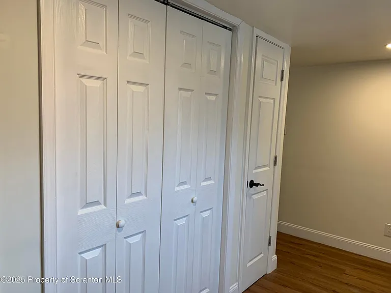 318 Simrell Rd — Photo 23