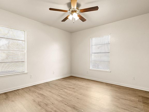 5th image of 1905 Elkins Ave #1905