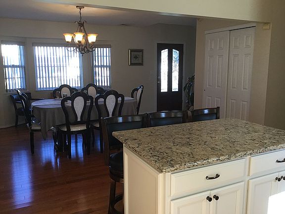 3rd image of 8 Belcul Ct