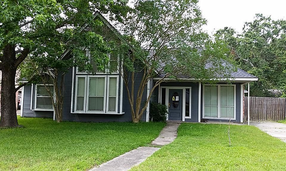1st image of 22714 River Birch Dr
