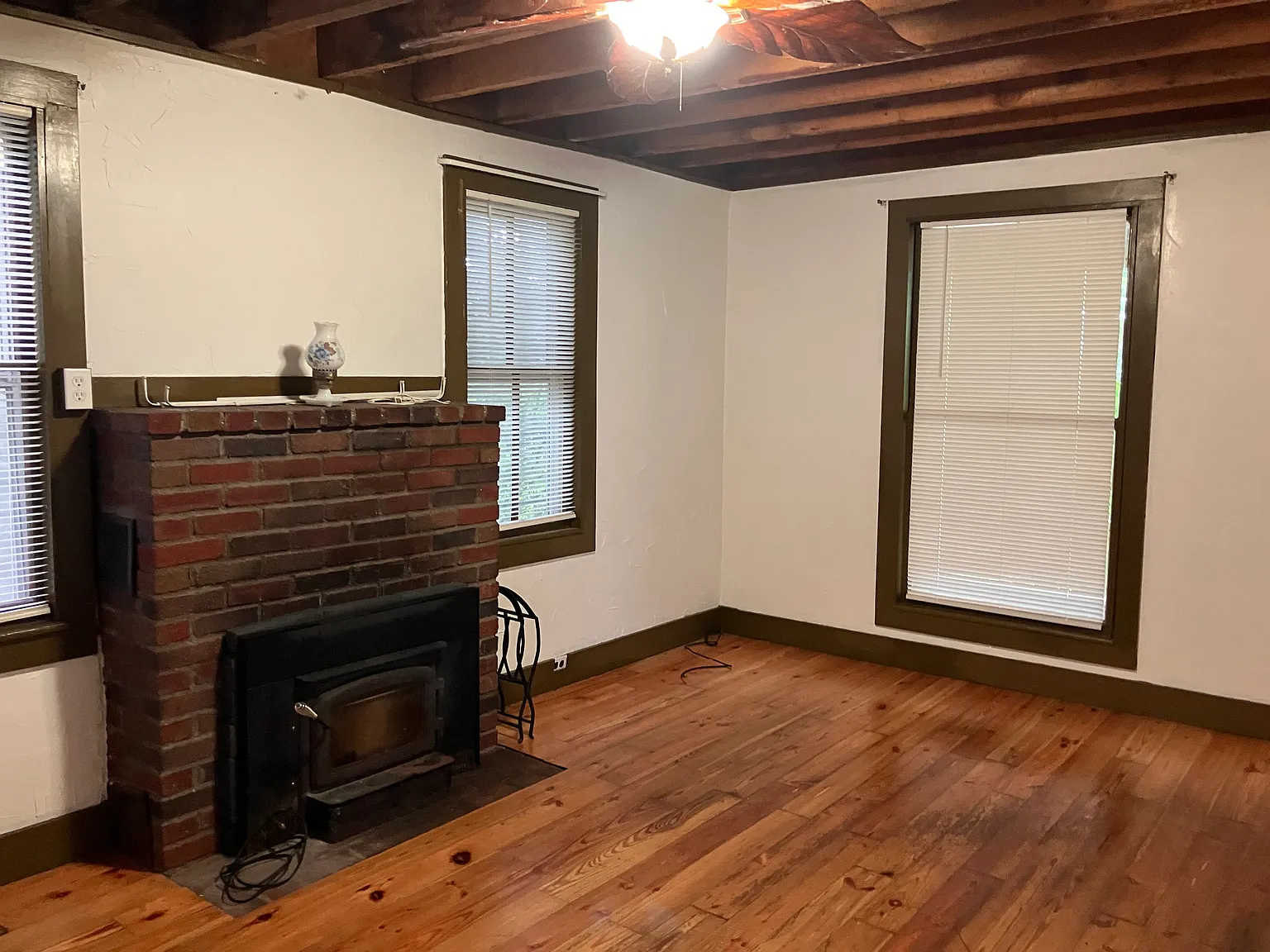 4 bed, 1600 sqft, $1,900 — Photo 4
