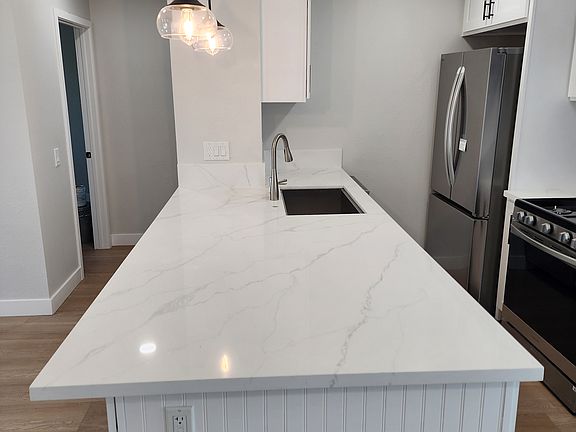 4th image of 15229 Santa Gertrudes Ave #T202