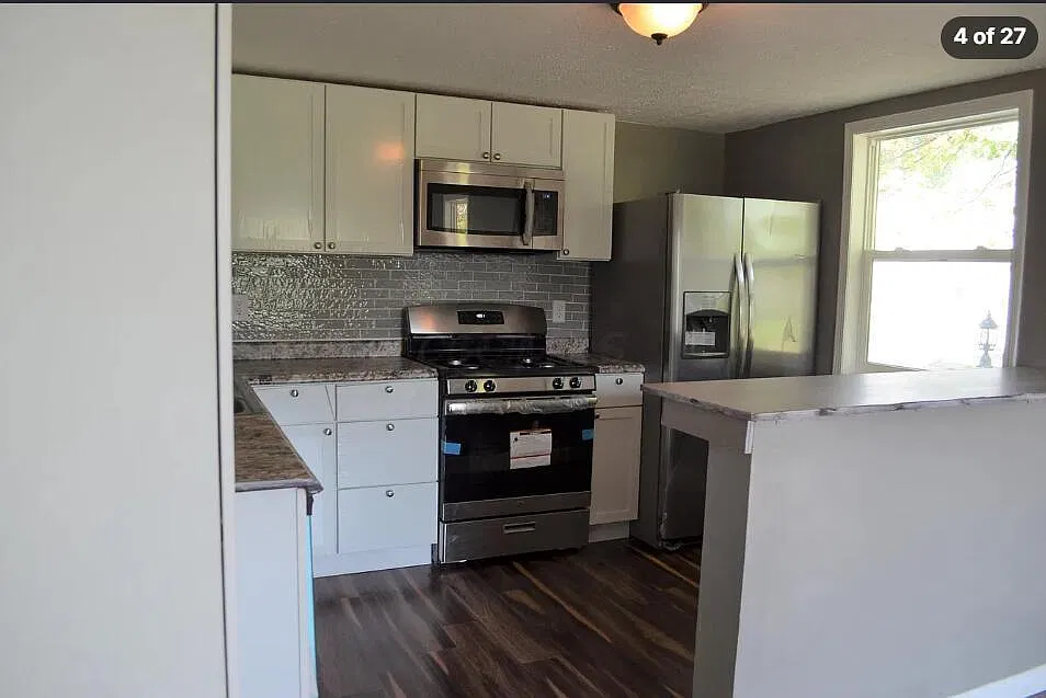 2 bed, 2.0 bath, 748 sqft, $1,750 — Photo 4