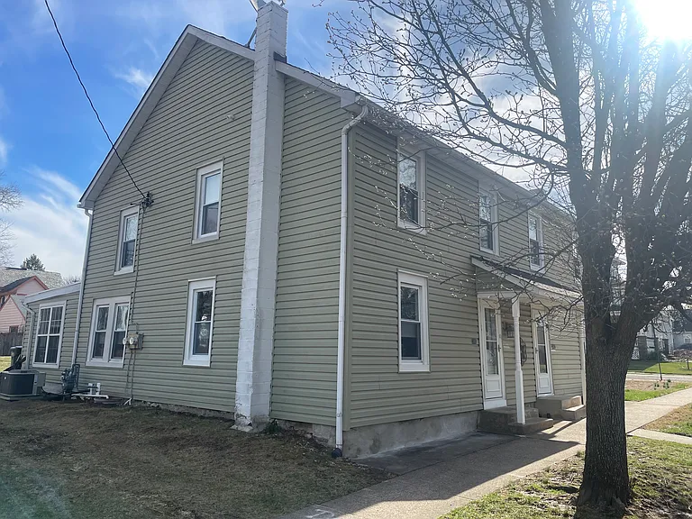 63B Wilson Ave — Photo 15