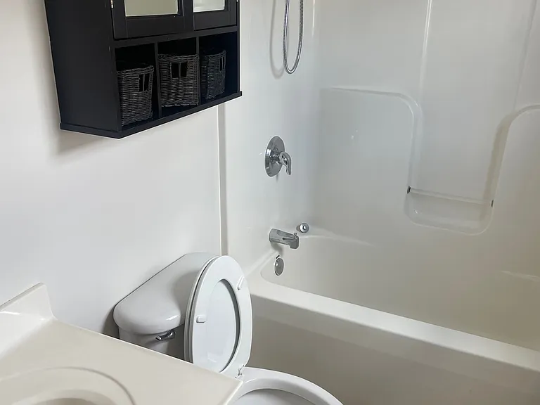 2121 Greenwood Dr S #400 — Photo 11