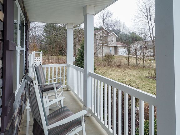 4th image of 3421 Gray Fox Ln
