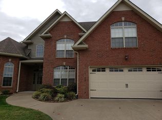 930 Willow Cir, Clarksville, TN 37043