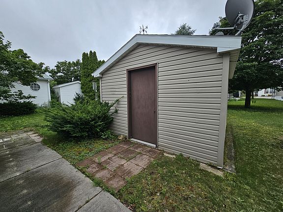 2nd image of 2473 Friendship Dr #525