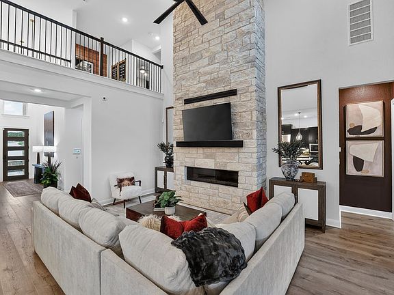 4th image of this home