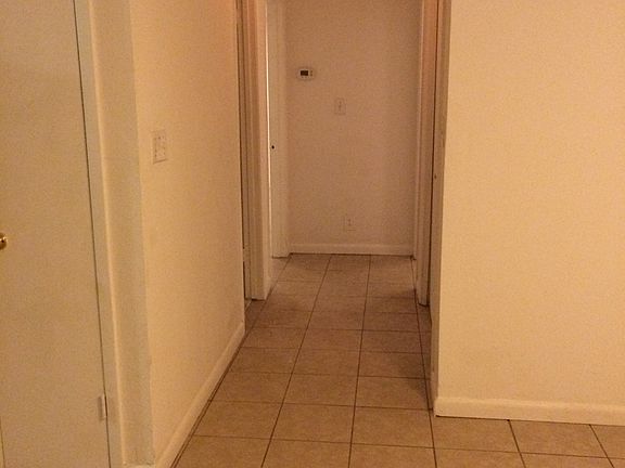 5th image of 305 Barracuda Ave
