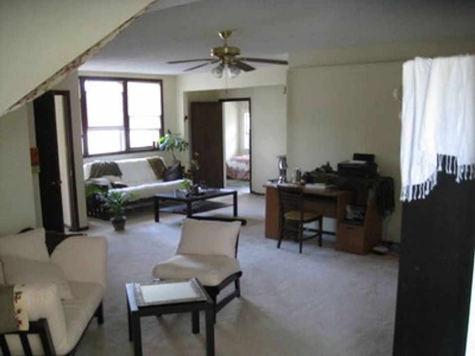 1st image of 2118 Pillsbury Ave #11