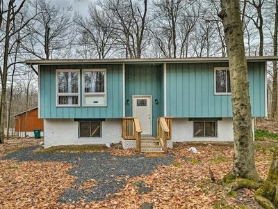8470 Bumble Bee Way, Tobyhanna, PA, 18466