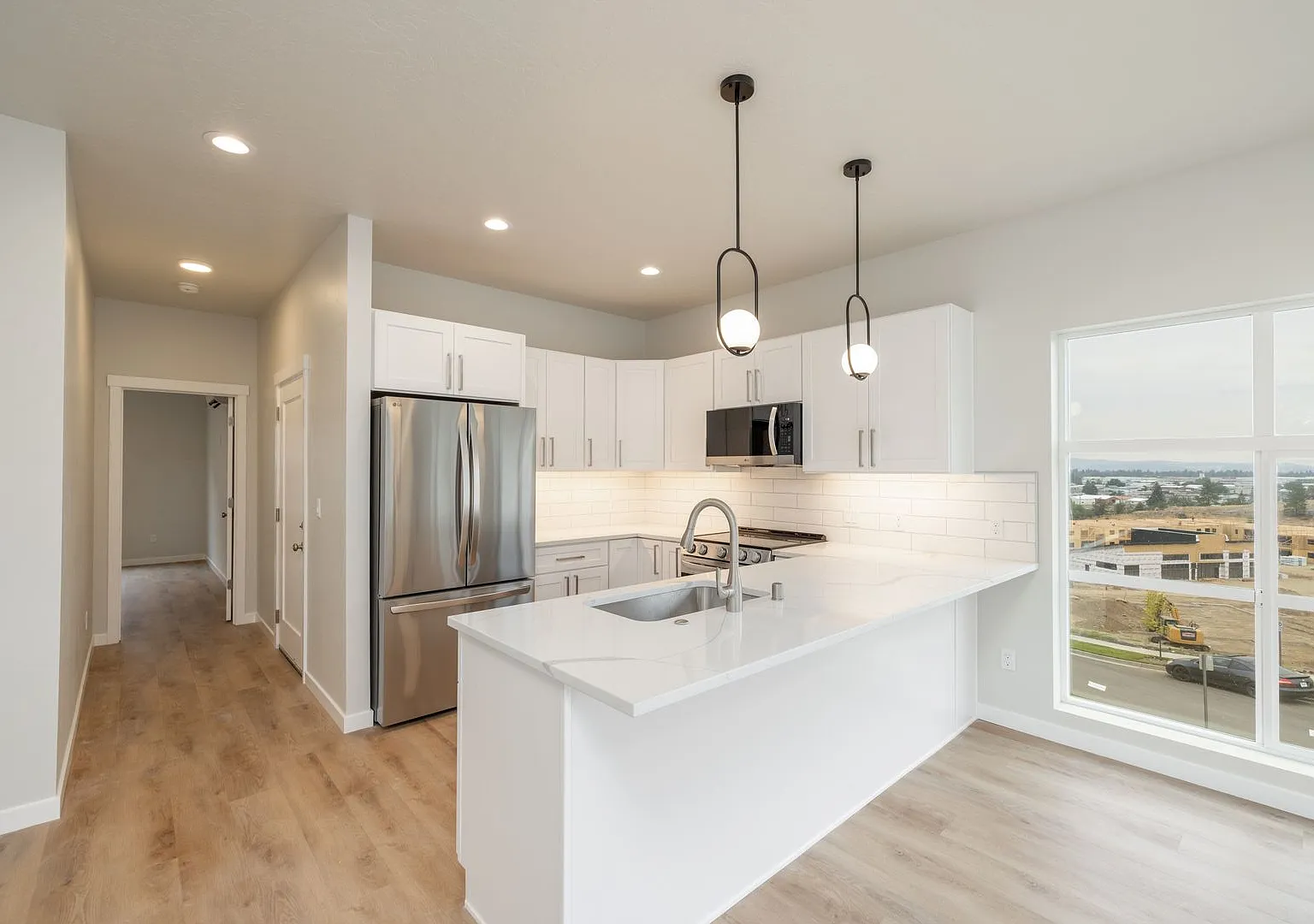 The Vistas Townhomes - 4414 North Dearborn Drive — Photo 1