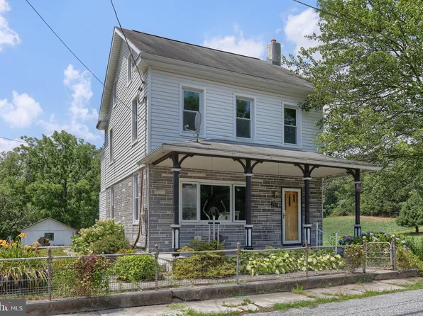 2415 Elias Ave, Lebanon, PA 17046