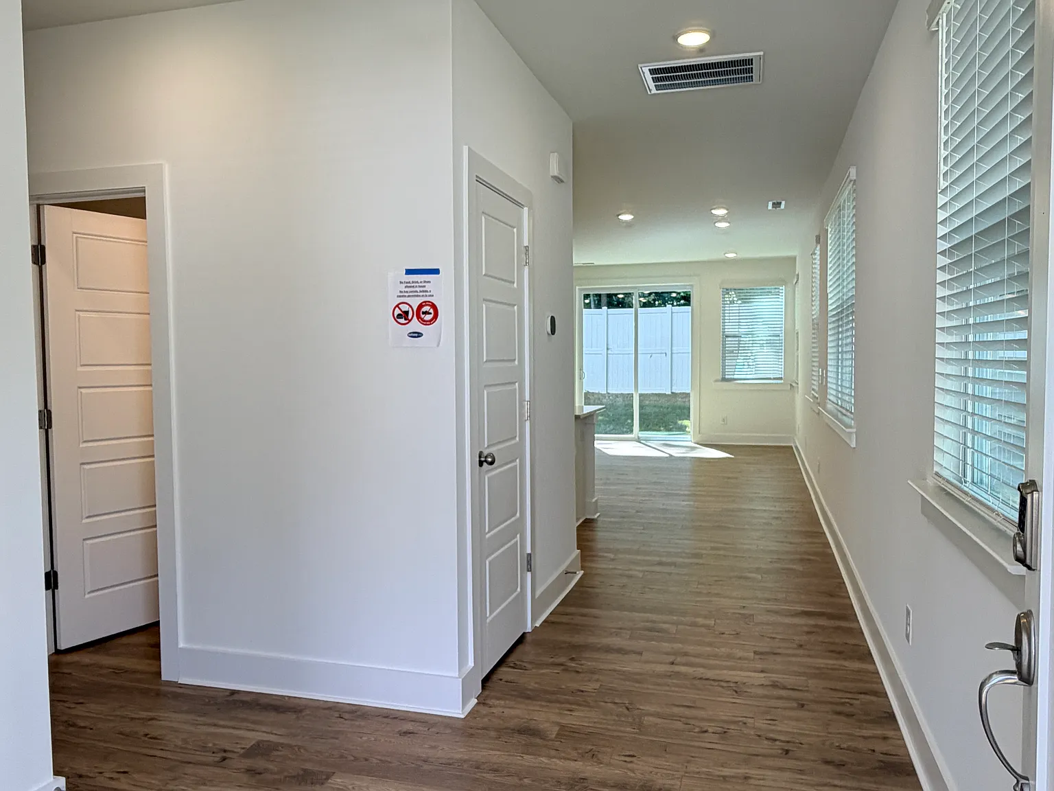 3 bed, 1650 sqft, $2,000 — Photo 3