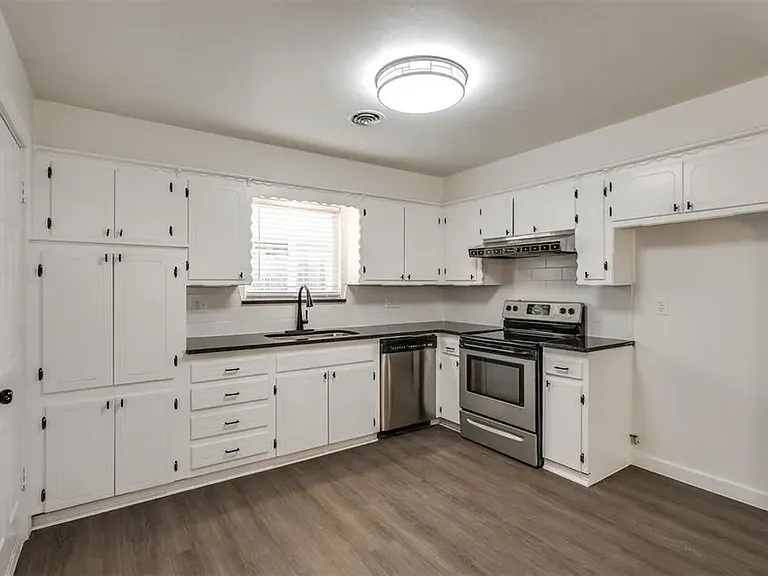 9408 Northland Rd — Photo 4