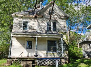 715 Randolph St, Waterloo, IA 50702