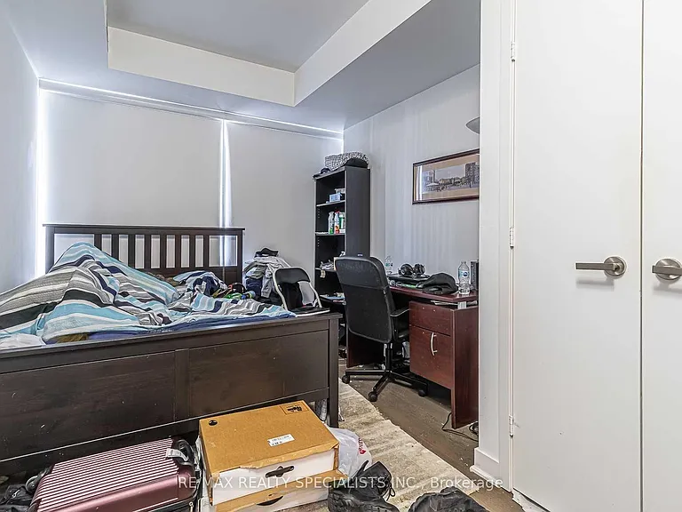 15 Grenville St #609 — Photo 32