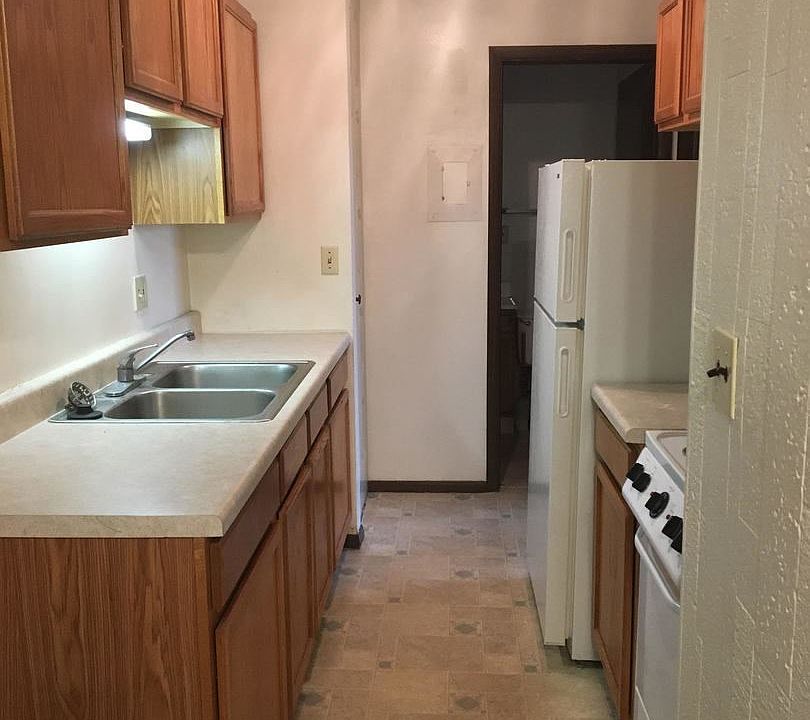 2nd image of 400 Buchner Pl APT 216