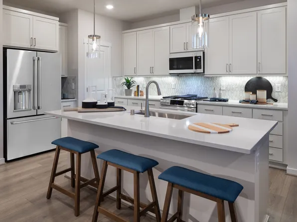 13205 NE 127th Way Unit C, Kirkland, WA 98034