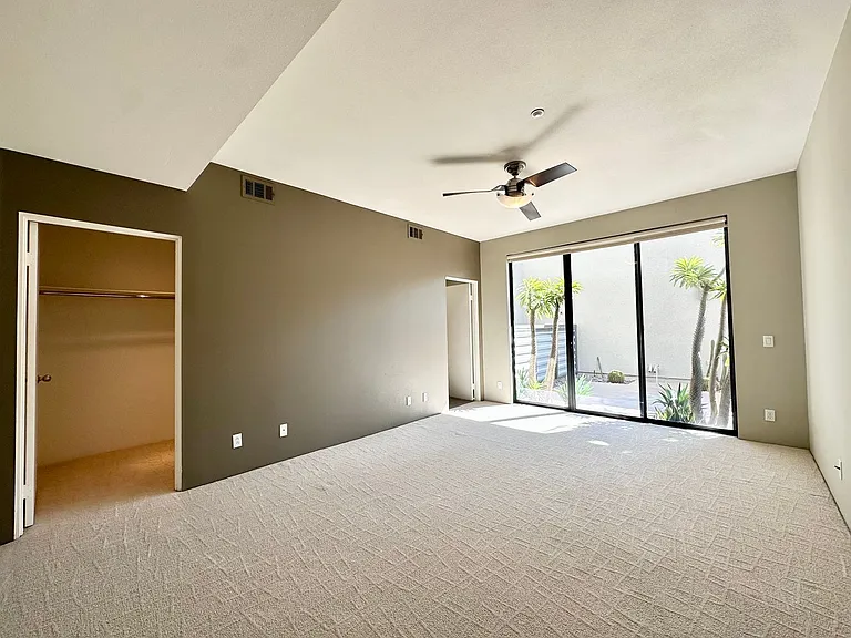 1518 E Baristo Rd — Photo 12