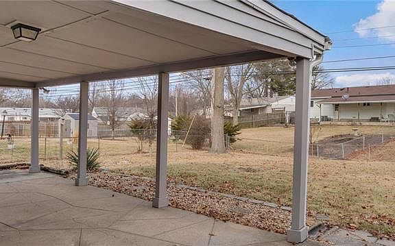 4th image of 11947 Honey Hill Dr