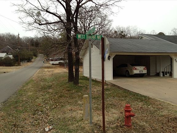 5th image of 409 W Durant Ave