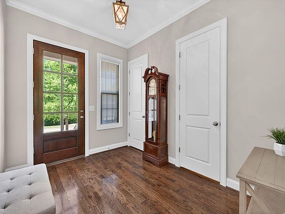 4th image of 941 Regency Cottage Pl