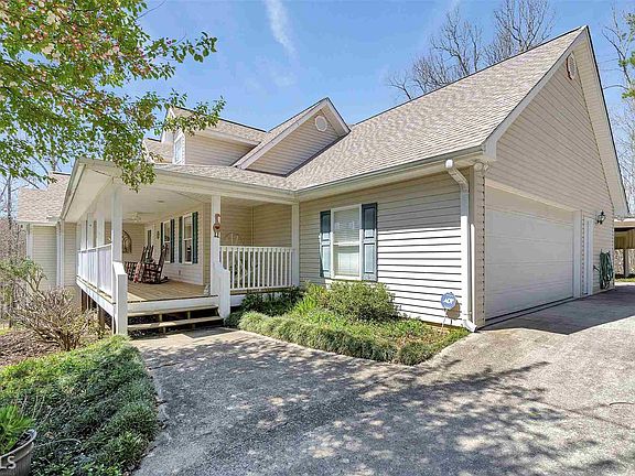 2nd image of 432 Grindstone Creek Dr