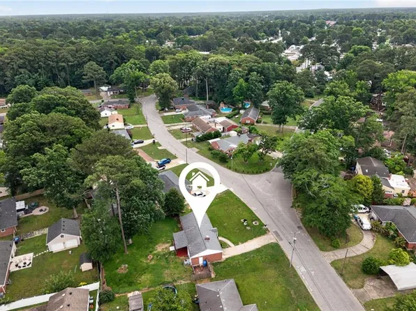 313 Sparrow Rd, Chesapeake, VA 23325