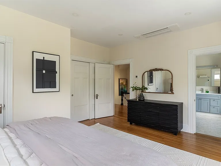 10 Brewer St — Photo 23