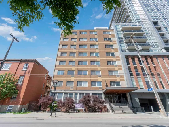 200 Bronson Ave, Ottawa, ON K1R 6H4