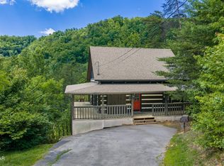2133 Rising Fawn Way, Pigeon Forge, TN 37876