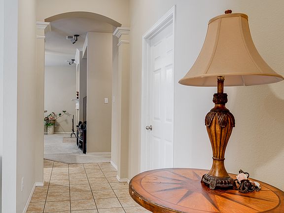 4th image of 5208 Blackelm Dr