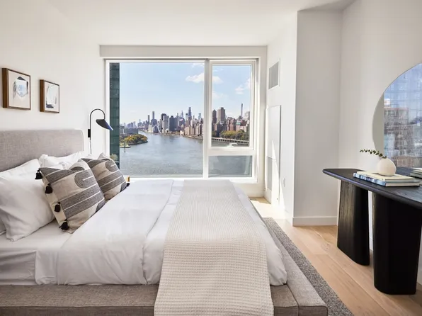 20 Halletts Point image 32 of 82