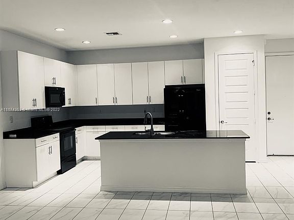 4th image of 766 NE 191st St #766