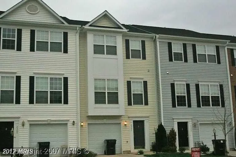 2304 Forsythia Dr photo 1