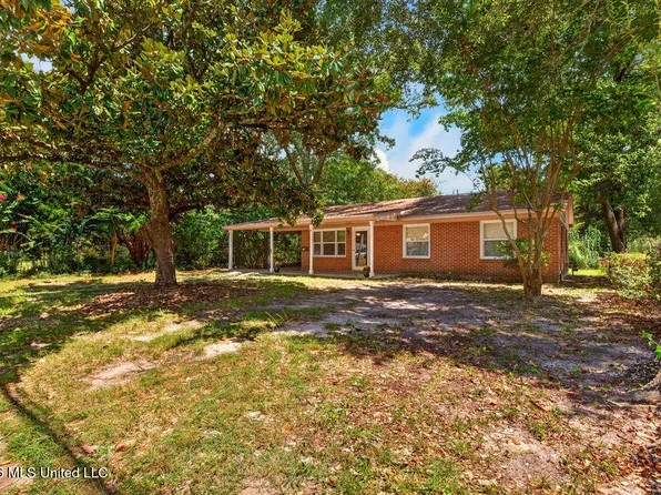 2306 Curcor Dr, Gulfport, MS 39507