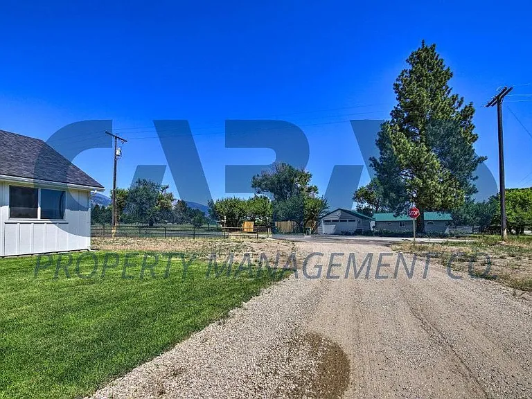 964 Burdock Dr — Photo 24