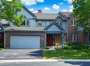 145 Easton Pl, Burr Ridge, IL 60527