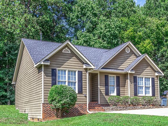 3rd image of 126 Crookham Ct