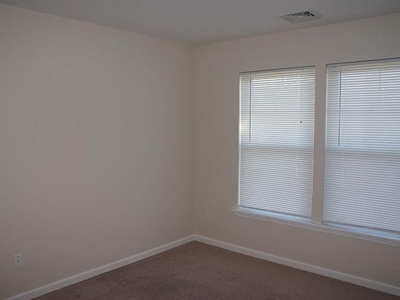 5th image of 25 Norton St APT A