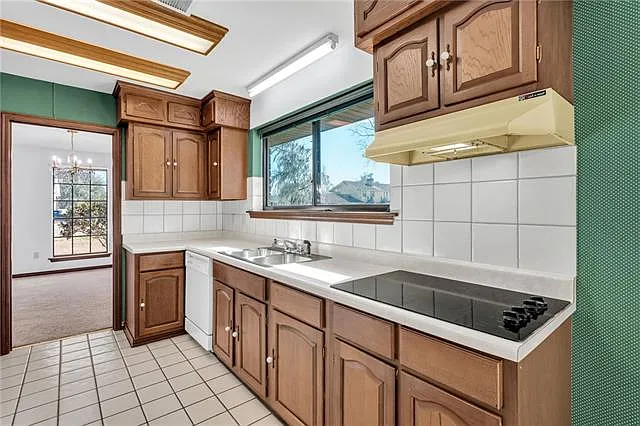 14 Zee Ann Dr — Photo 8