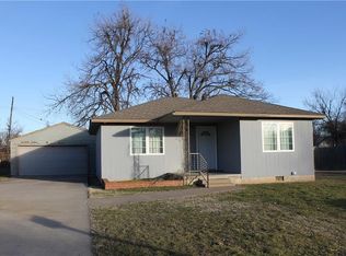 111 S L Ave, El Reno, OK 73036