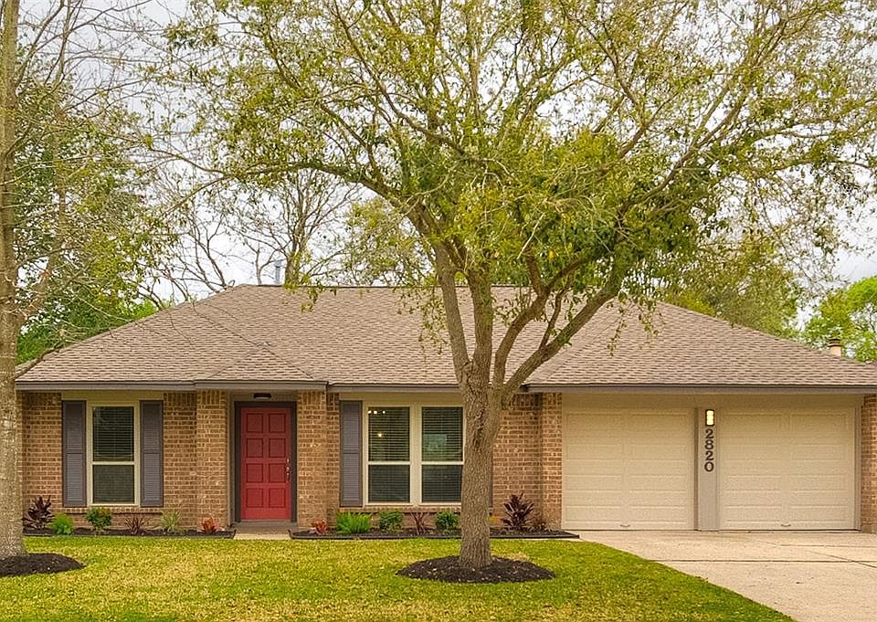 1st image of 2820 Pine Mills Dr