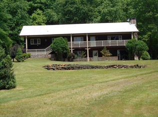 161 Daves Creek Cir, Franklin, NC 28734