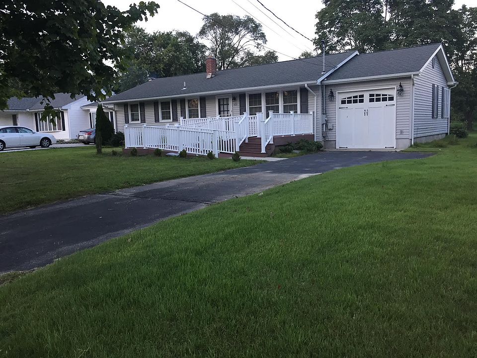 1st image of 433 Carpy Ave