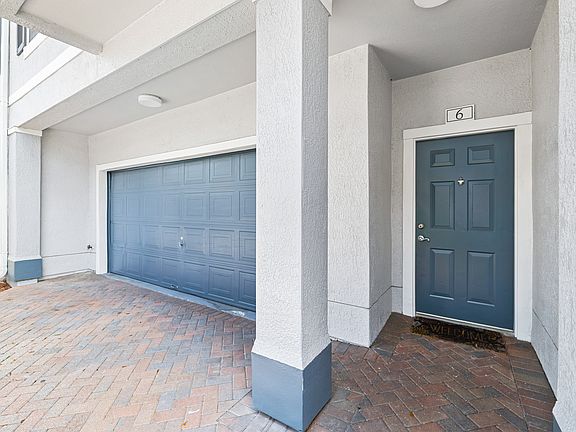 2nd image of 2532 Grand Central Pkwy APT 6