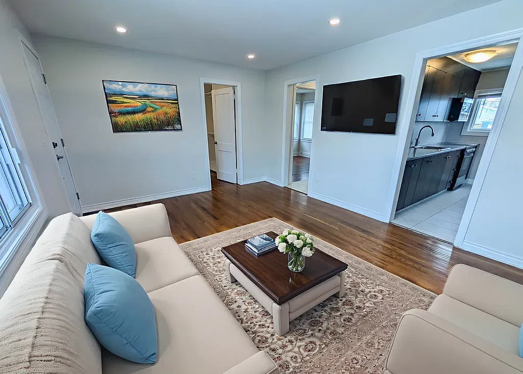 34 Aberdeen Court — Photo 2