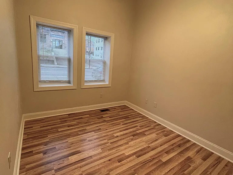 4028 Liberty Ave #1 — Photo 17